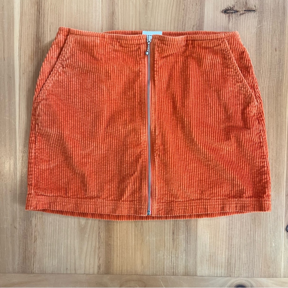 OBEY Orange Corduroy Mini Skirt – Size 28 – Fair Trade Certified – Zip Front Y2K
